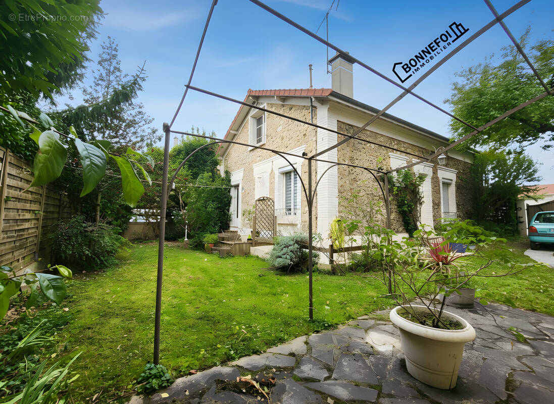 Maison à CHAMPIGNY-SUR-MARNE