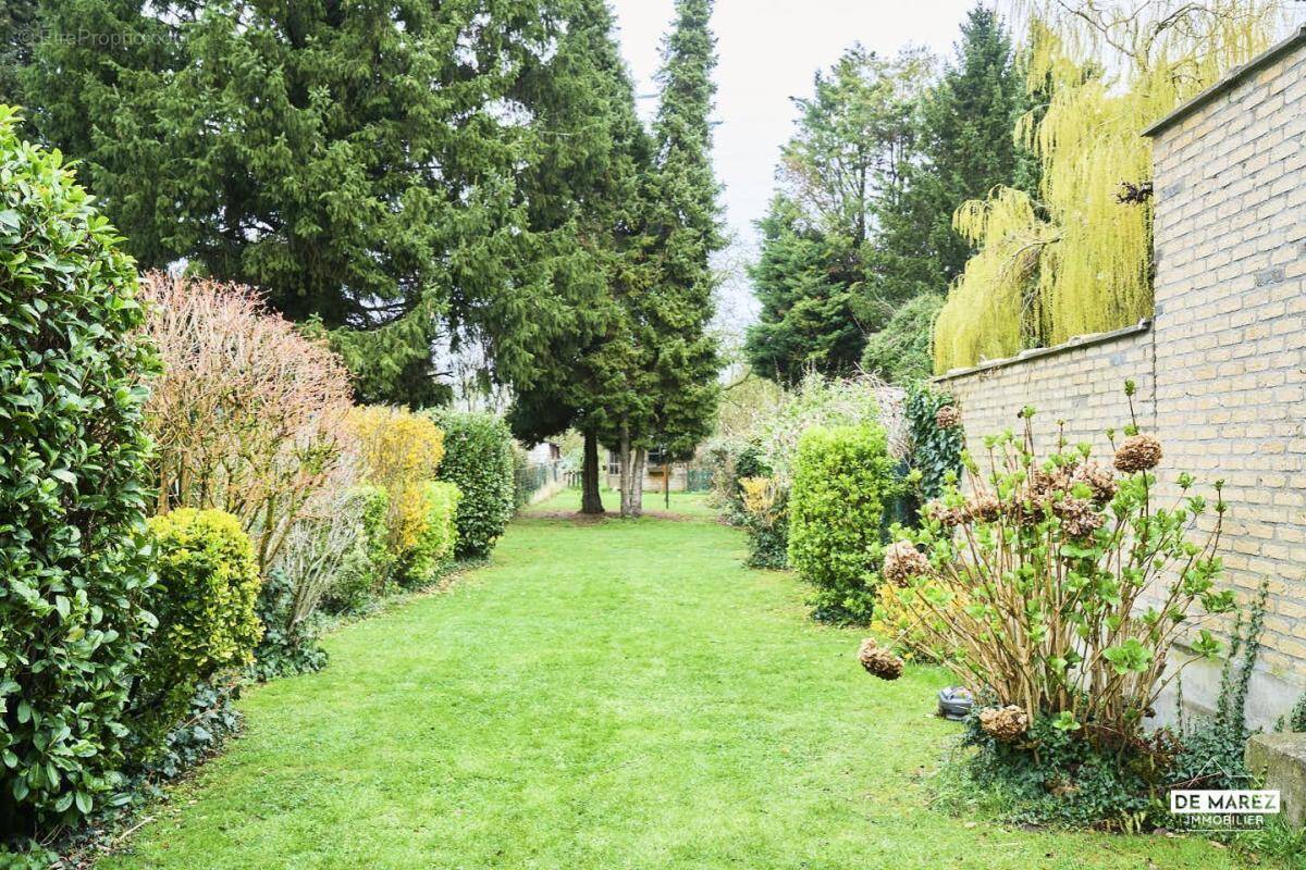 Maison à HELLEMMES-LILLE