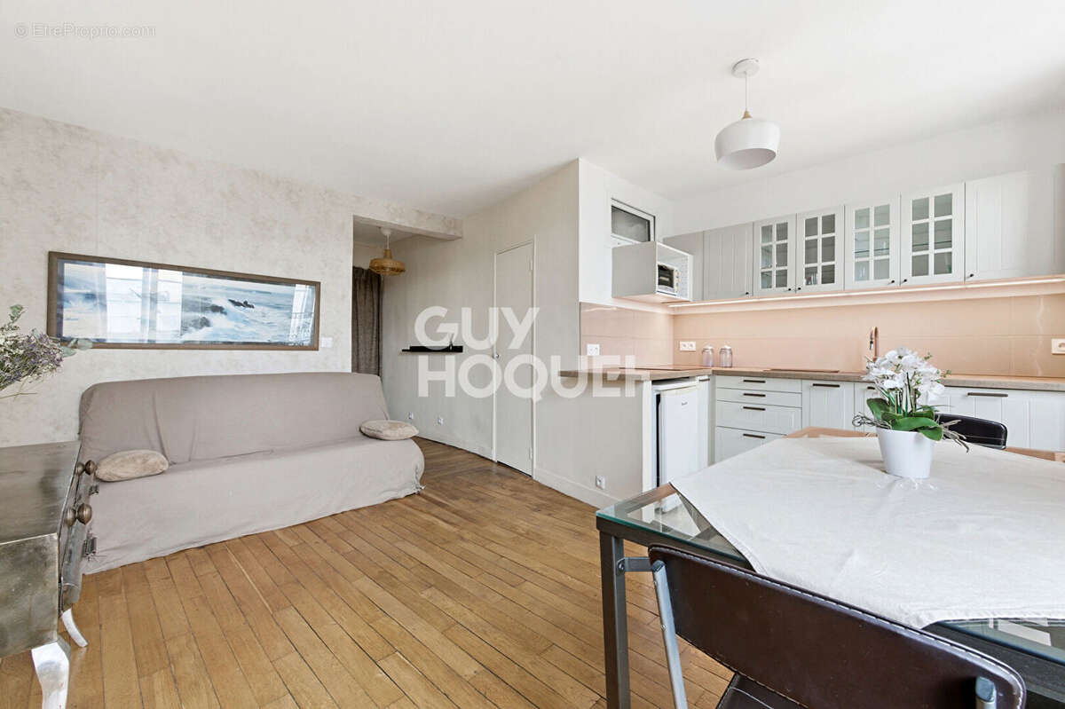 Appartement à PARIS-9E