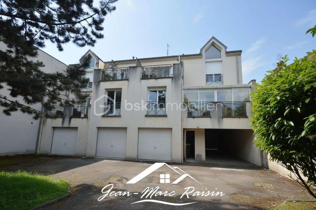 Appartement à TREMBLAY-EN-FRANCE