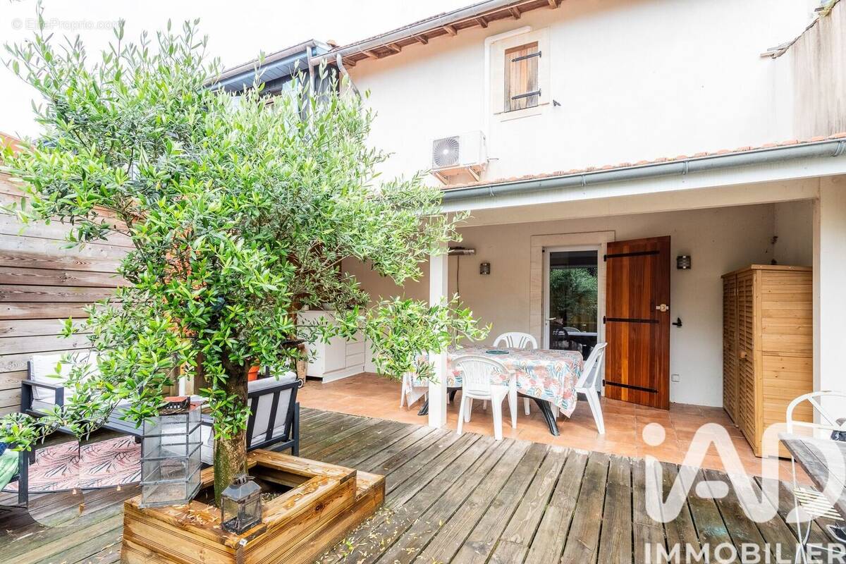 Photo 1 - Maison à ARES