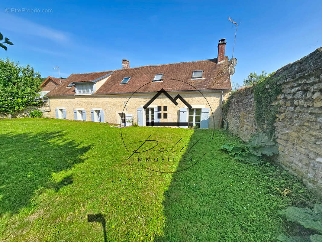 Maison à BURY