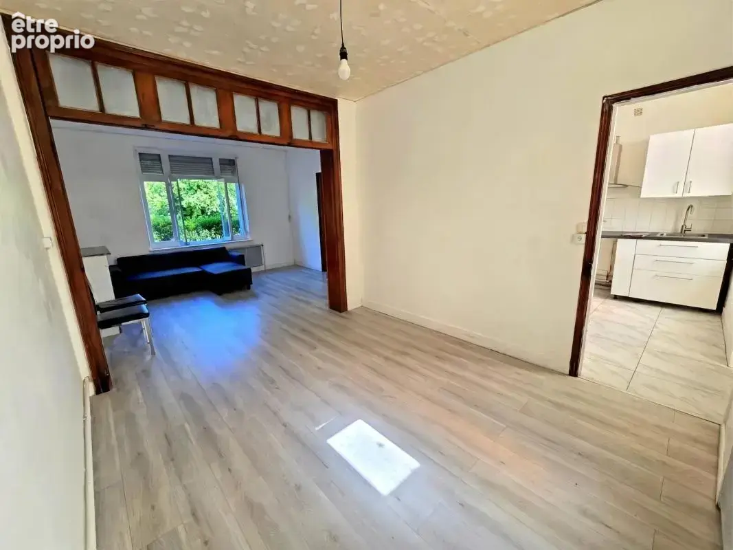 HIRSON (02) -  Vente maison semi-individuelle, avec 3 chambres , cour  et jardin  - photo 3