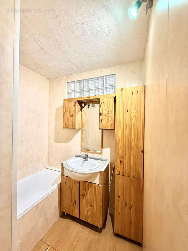 Appartement à MARSEILLE-15E