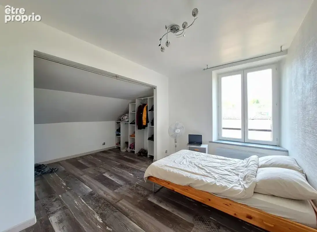 Chambre 1 avec dressing