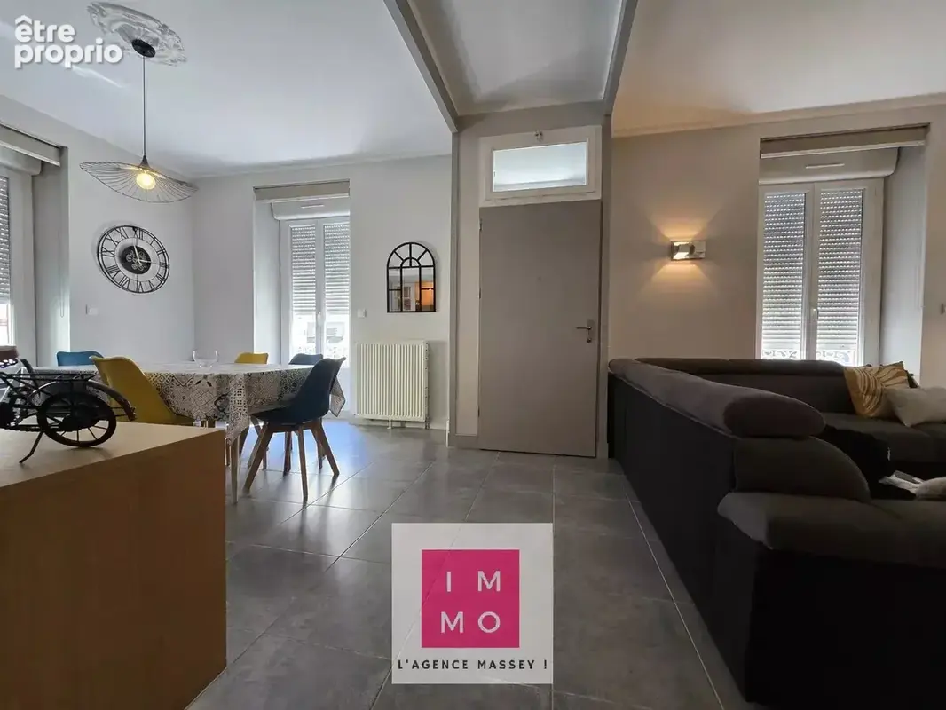 TARBES – Grand duplex de caractère, 4 chambres, terrasse, garage 26m² et parking - photo 11