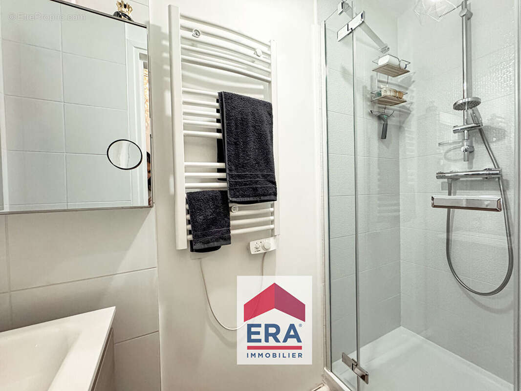 Appartement à SARTROUVILLE