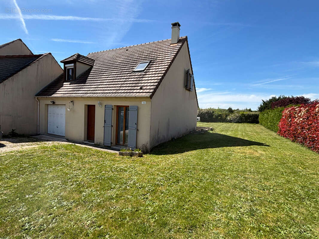 Maison à PONTGOUIN