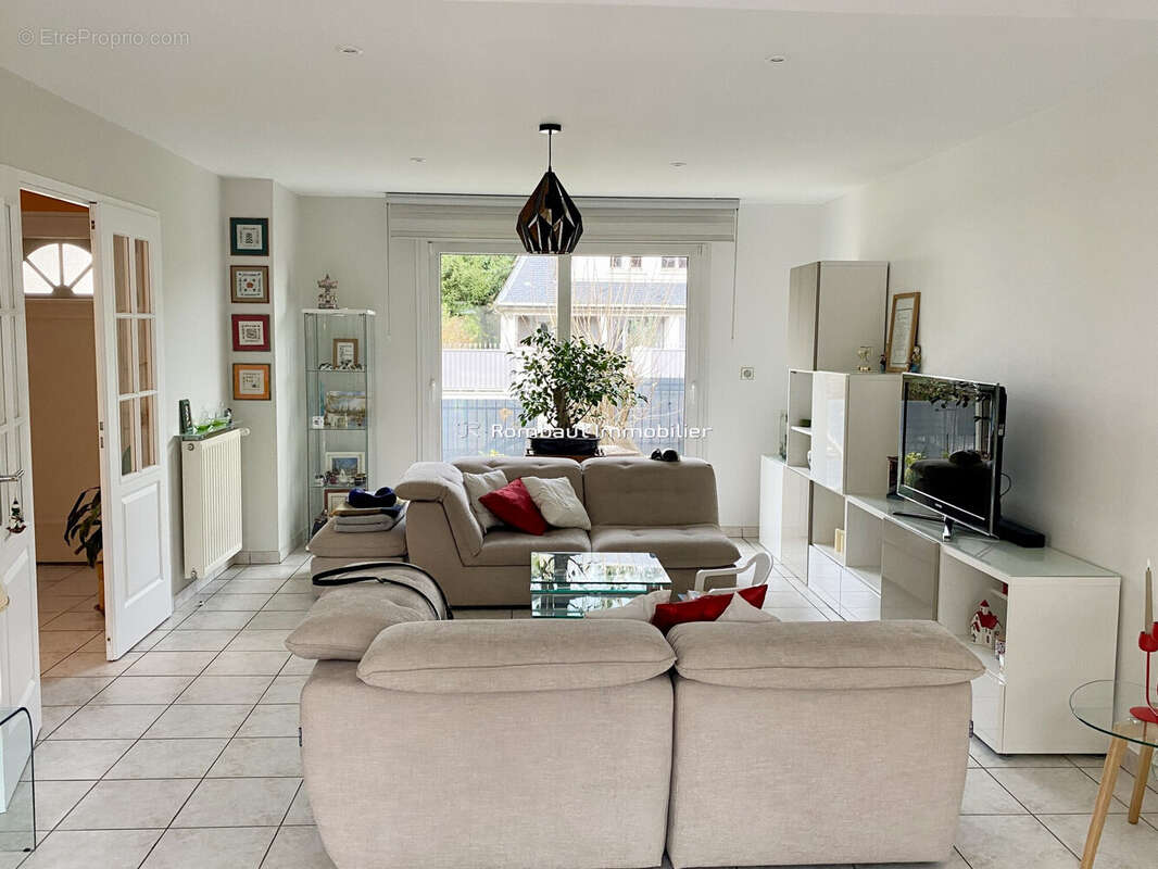 Maison à LA CELLE-SAINT-CLOUD