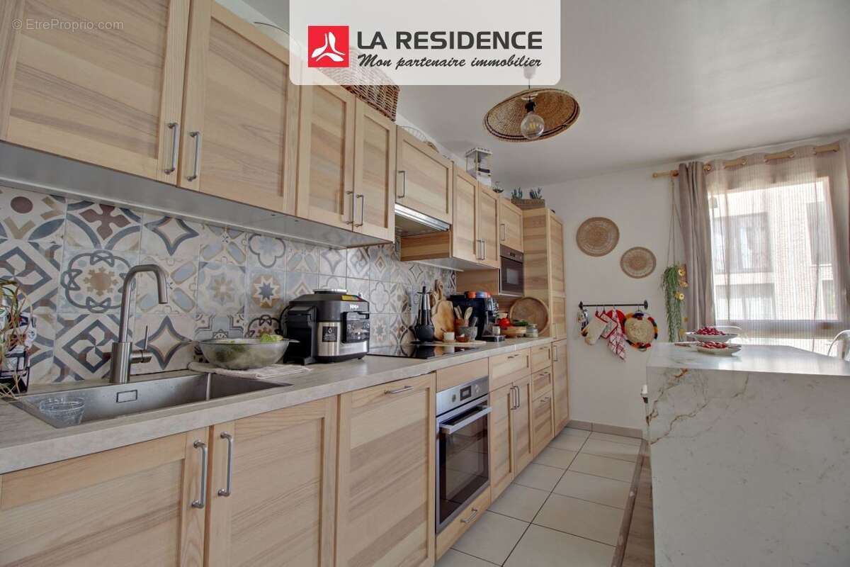 Appartement 77 m² à Cergy  - photo 3