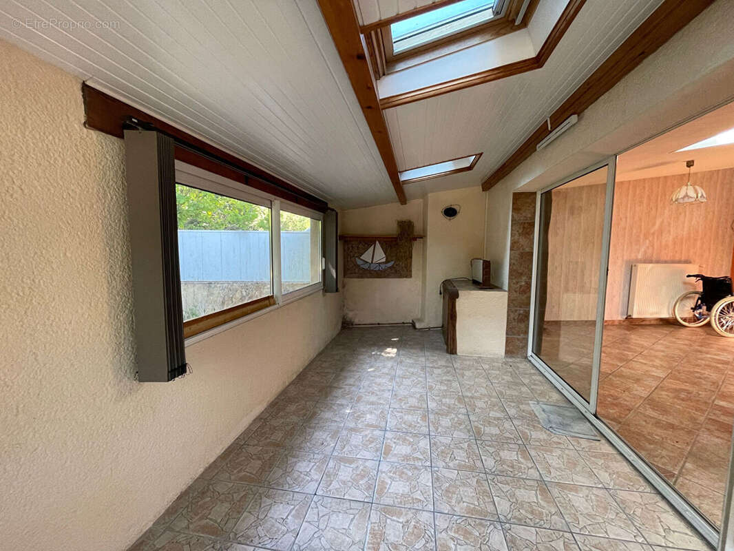 Maison à FONTAINE-LE-COMTE