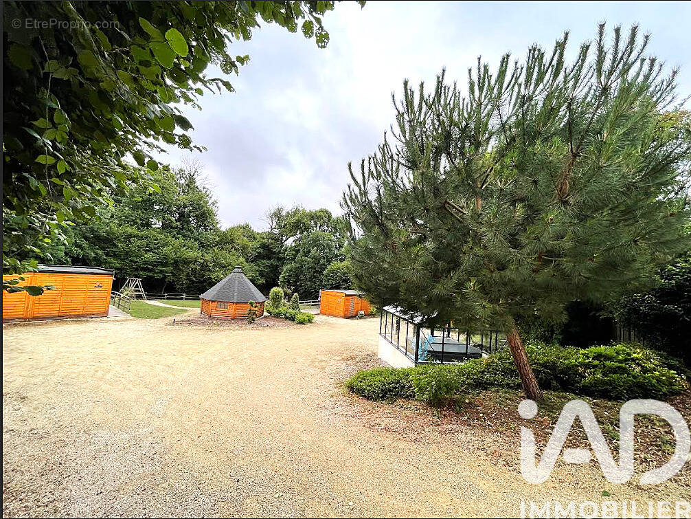 Photo 1 - Autre à MENOMBLET