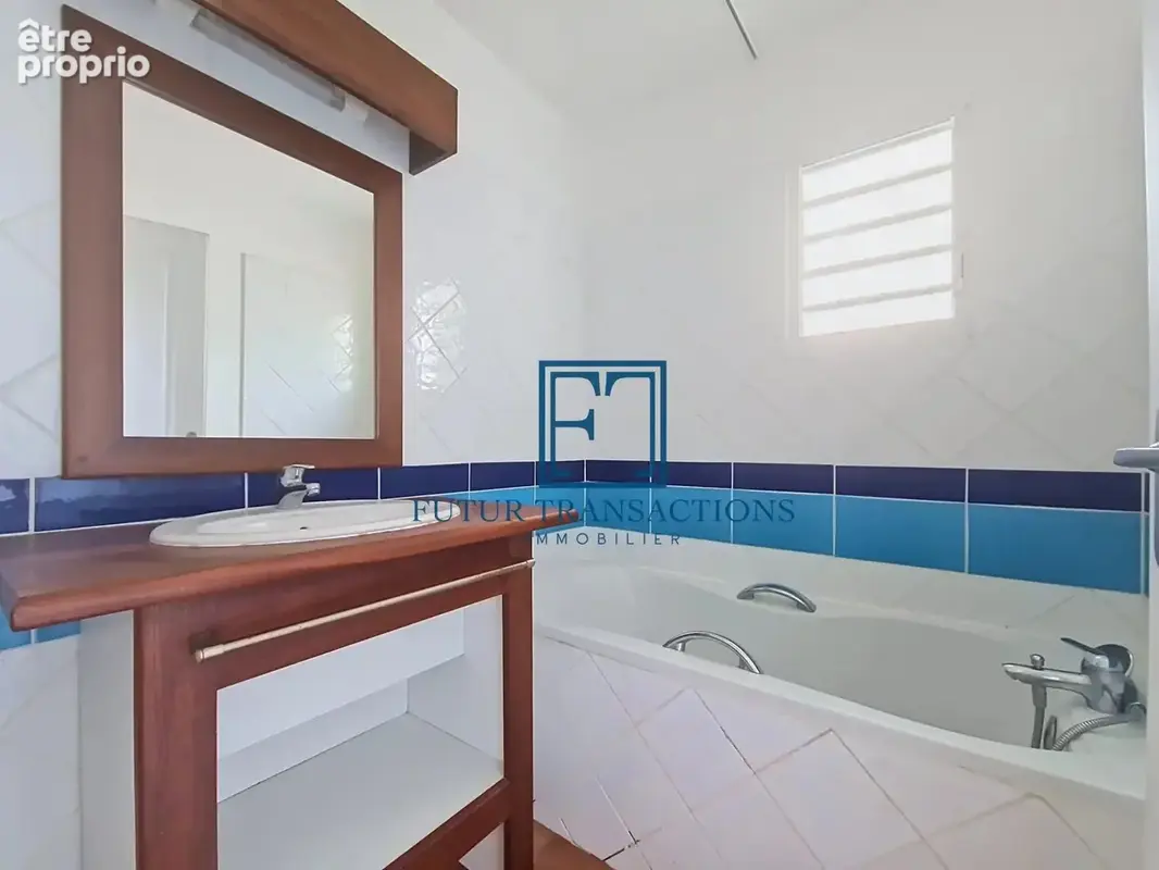 Le Gosier – T3 avec jardin privatif, piscine et accès direct à la plage - photo 10