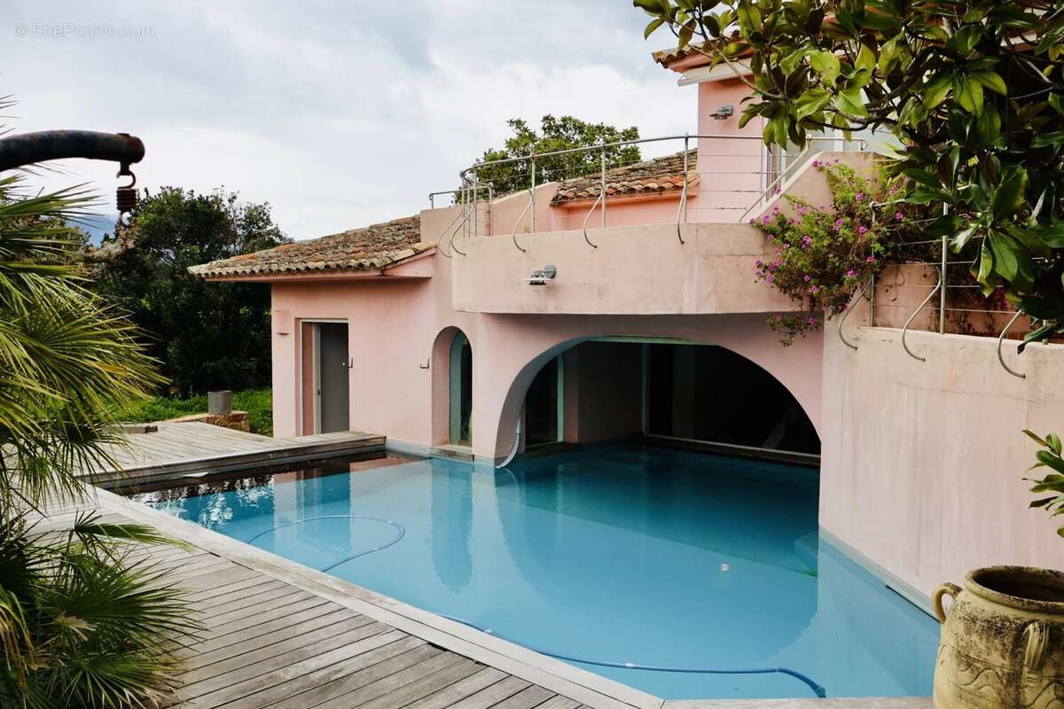 Maison à PORTO-VECCHIO