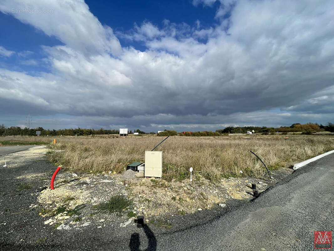 Terrain à FRENOUVILLE