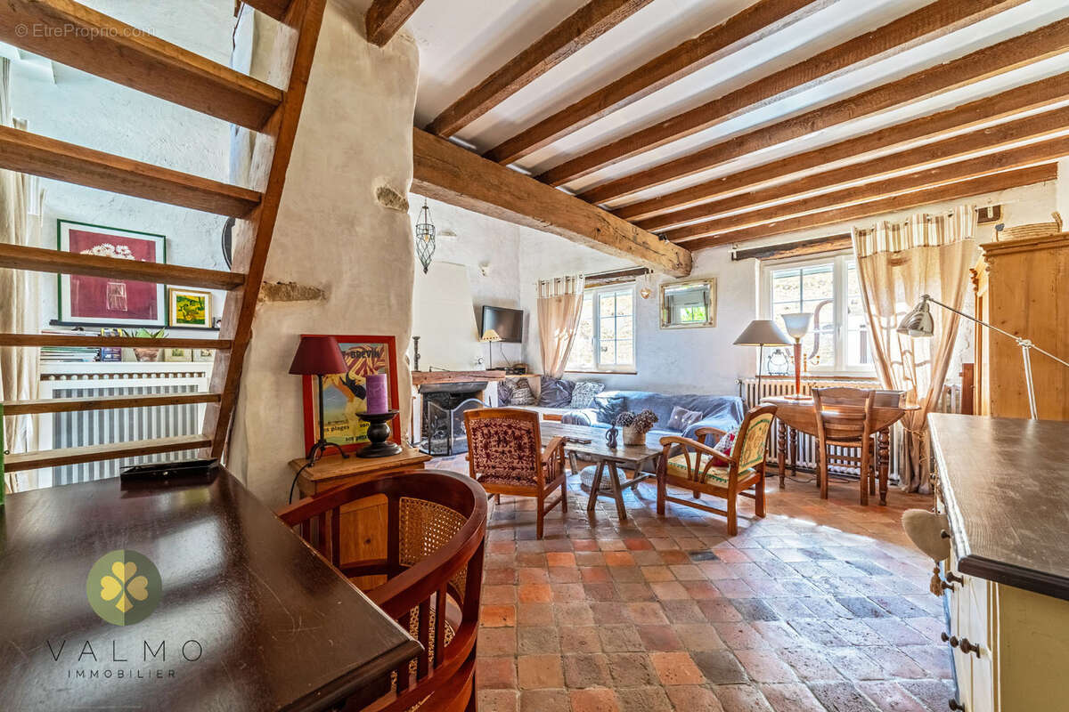 Maison de caractère en pierre   Charme, authenticité et dépendances - photo 13