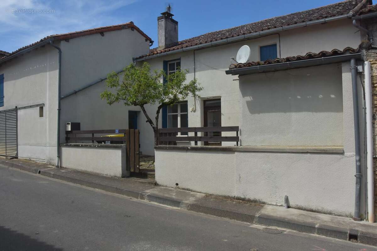 Maison à PAYROUX