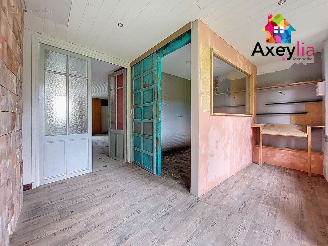 Maison à LA PACAUDIERE