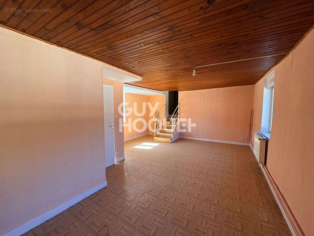 Maison à LE CREUSOT