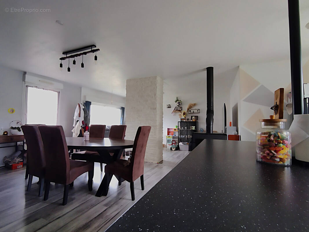 Maison à SAINTE-FLORENCE