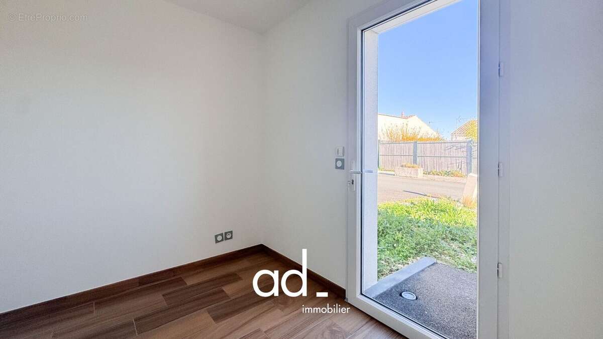 Maison à SAINT-XANDRE