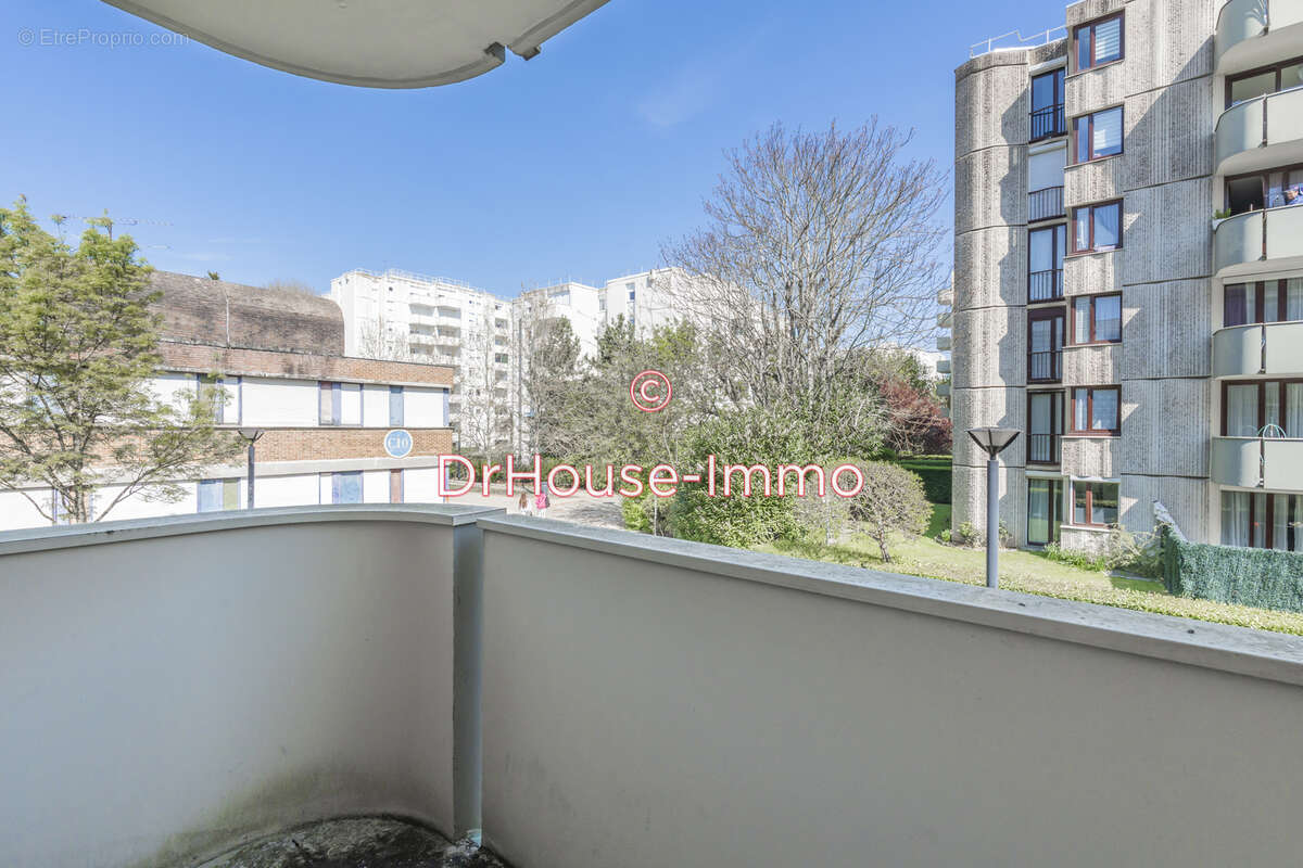 Appartement à ELANCOURT