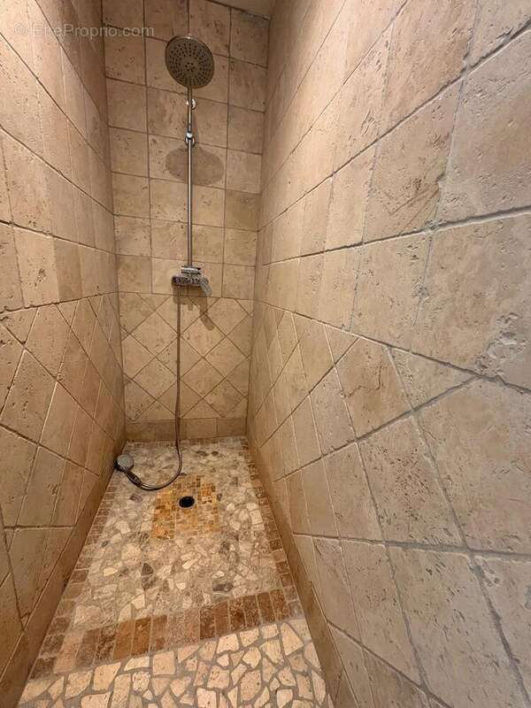 Photo 9 - Maison à LORIOL-DU-COMTAT