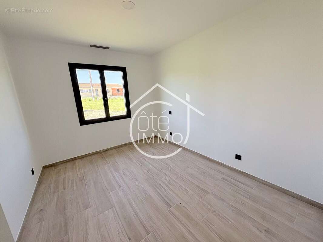Maison à LUNAS