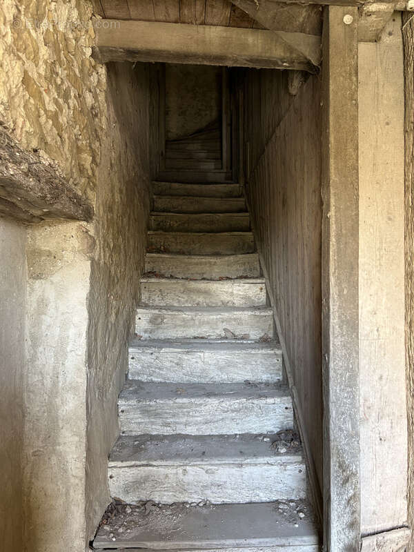 Maison à VILLESISCLE