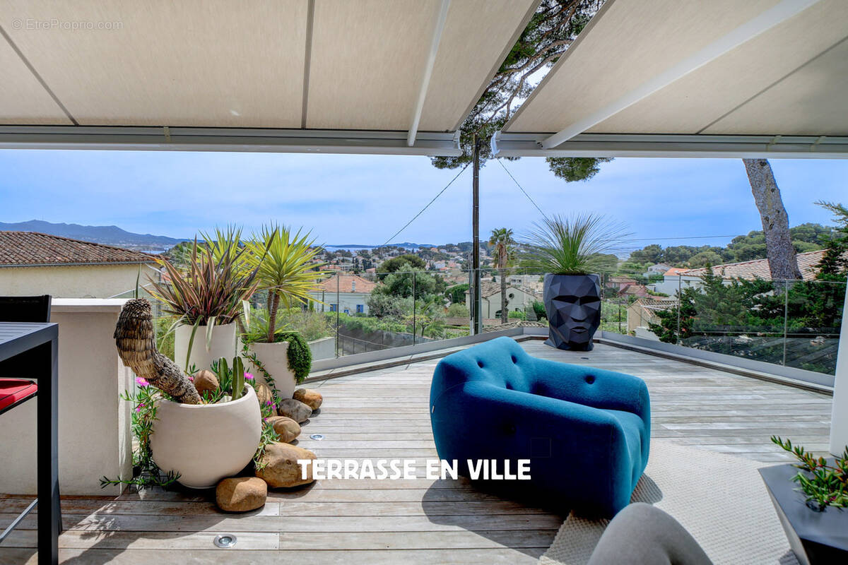 Appartement à SANARY-SUR-MER