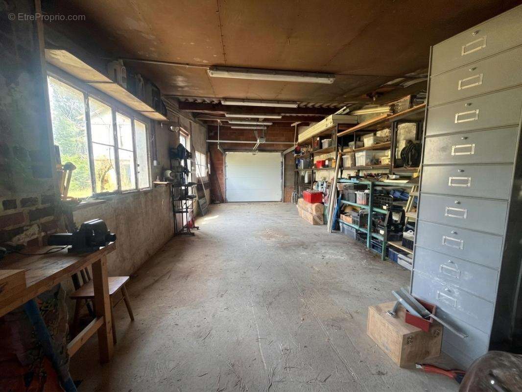 Maison 4 pièces / 143 m² / 236 000 EUR / CASTRES - photo 15