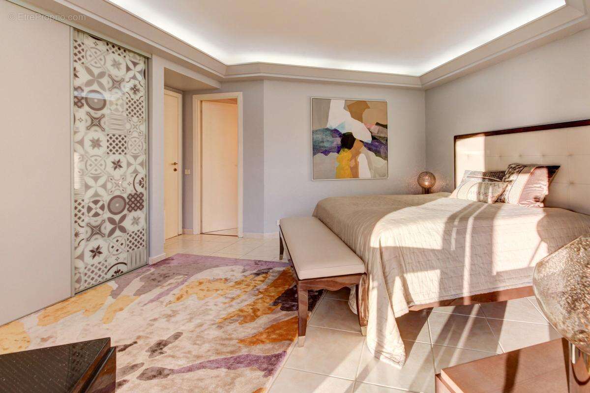 Appartement à MANDELIEU-LA-NAPOULE