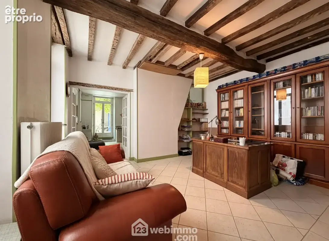 Une pièce de 20 m², pouvant être aménagée selon vos envies