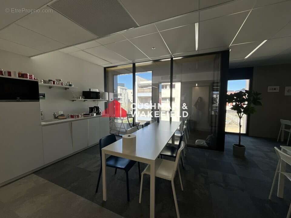 Commerce à RAMONVILLE-SAINT-AGNE