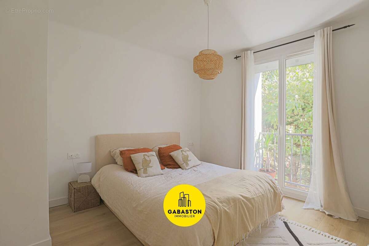 Appartement à MARSEILLE-9E