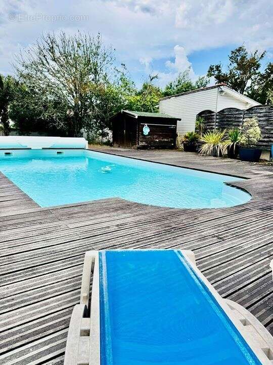 Maison 155 m² à Soulac-Sur-Mer  - photo 2