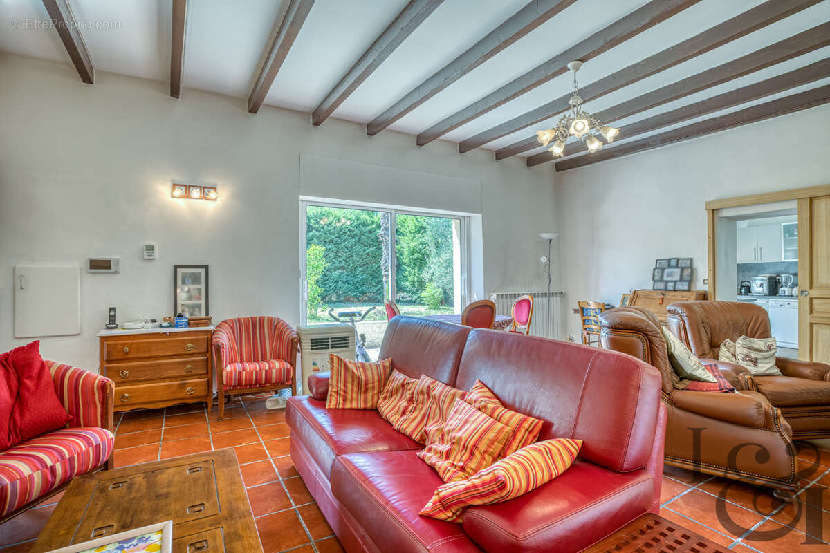 Maison rénovée à vendre proche commerces de Villeneuve-sur-Lot - photo 13