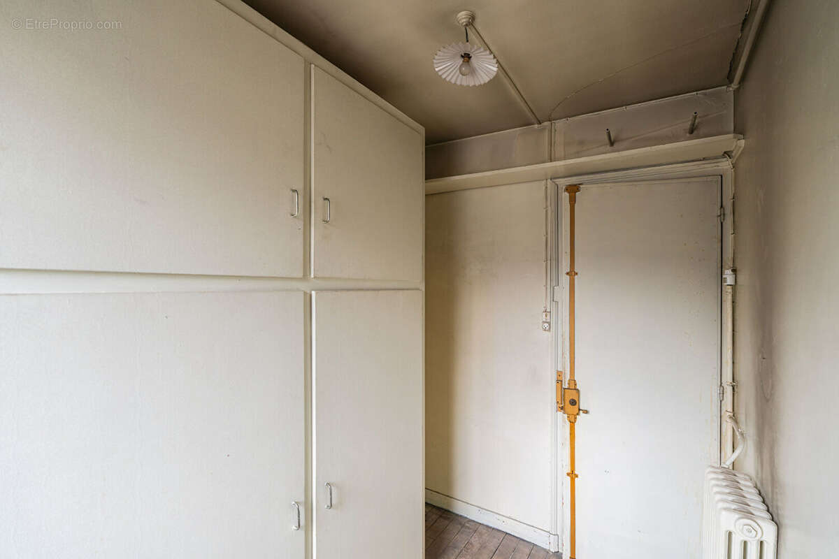 Appartement à PARIS-17E