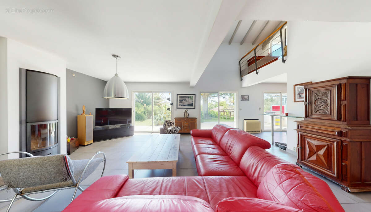 MENDIRA - Maison d'architecte à Arbonne avec vue montagnes - photo 9