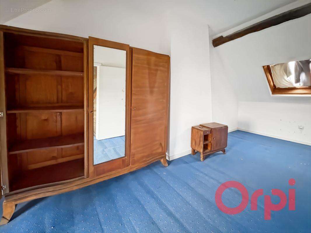 Maison à BRUERE-ALLICHAMPS