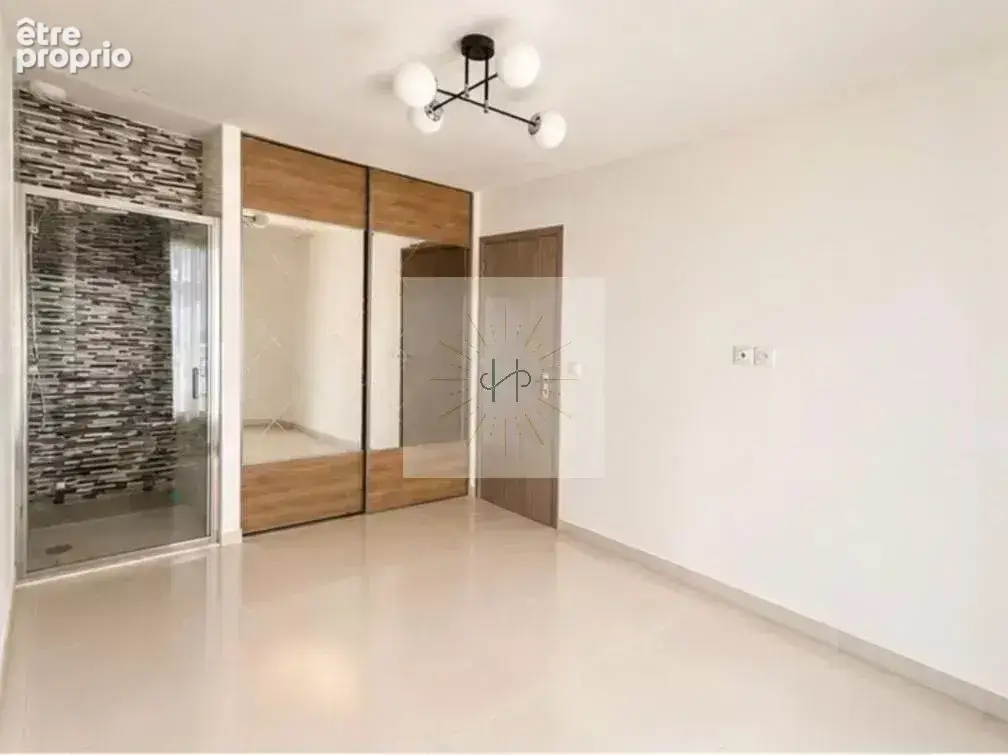 Maison 7 pièces 118 m² à vendre à Meysse (07400) - photo 9