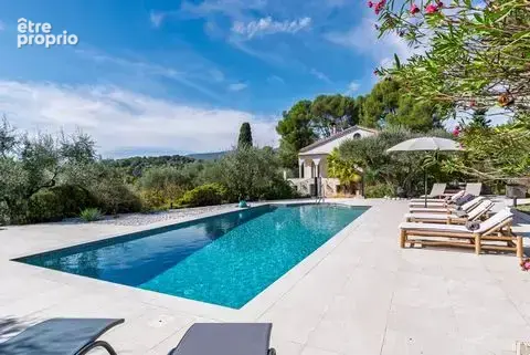 Maison à ROQUEFORT-LES-PINS