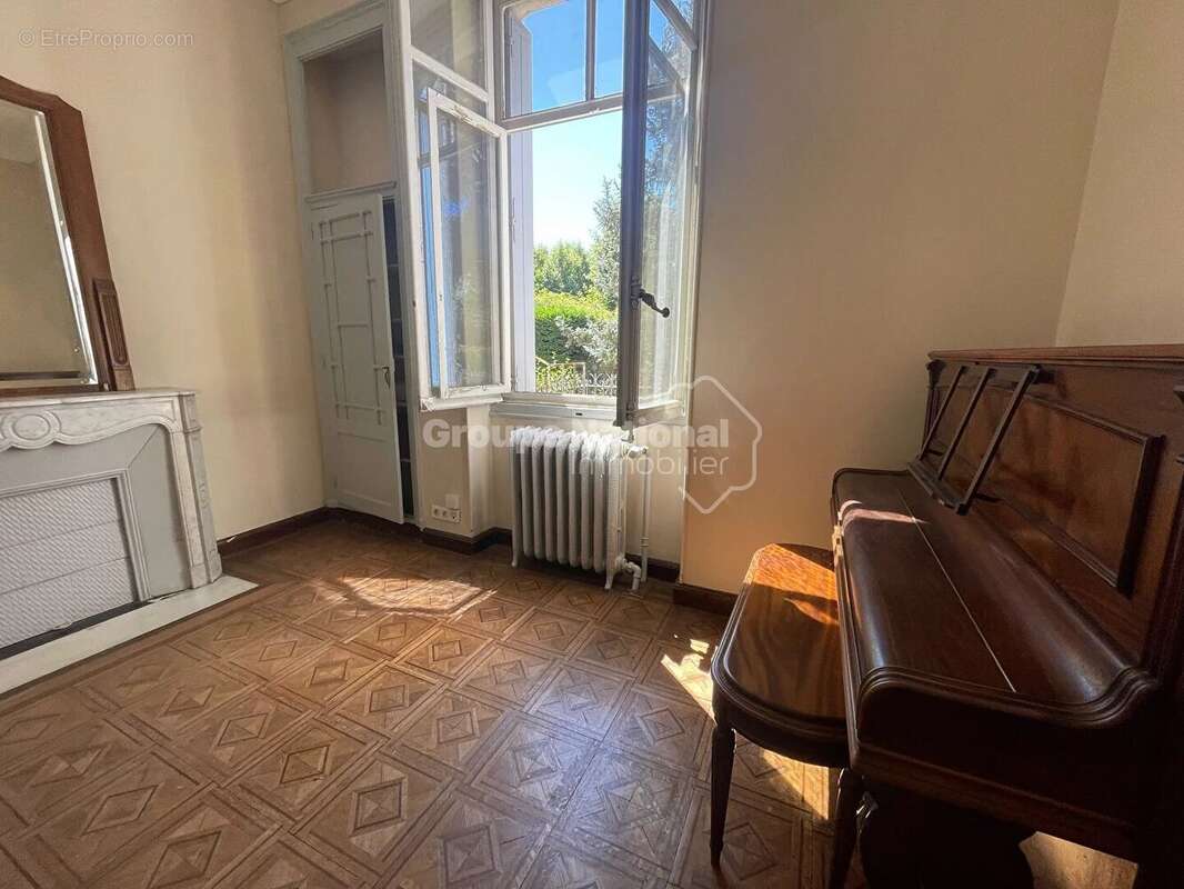 Maison à CHATEAURENARD