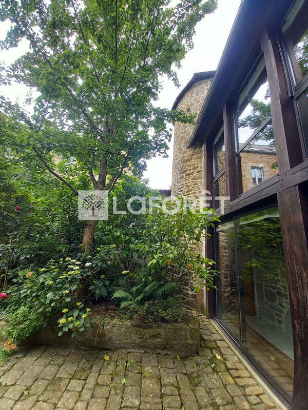 Manoir au coeur du centre ville - photo 16
