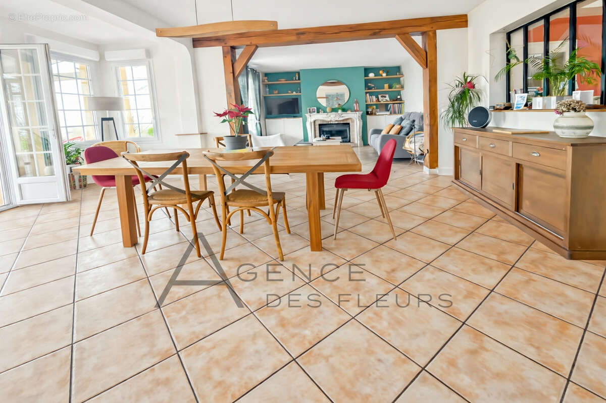 Maison Freneuse 126 m2 - photo 6
