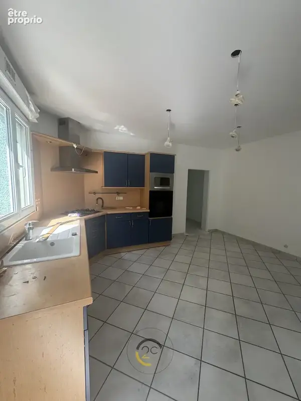 Maison + 2 appartements loués + 2 garages   260 m2   Réhon - photo 9