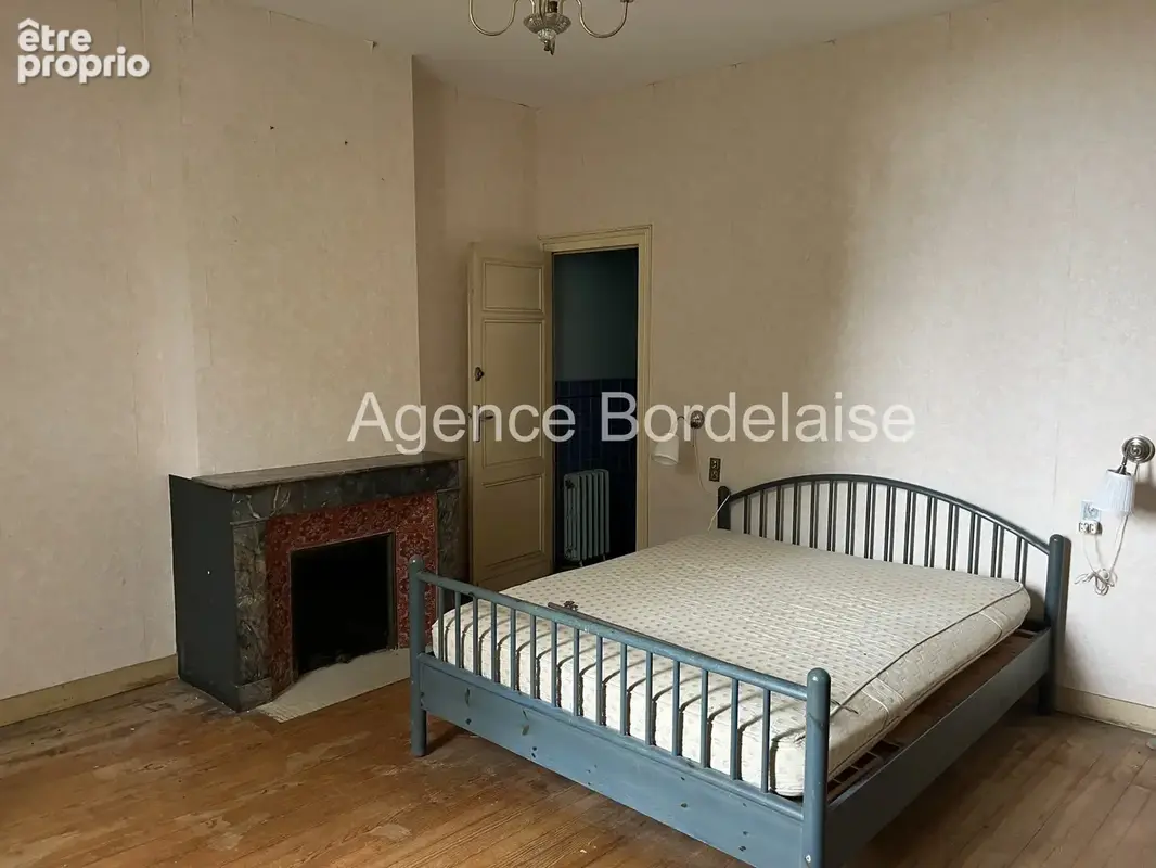 Maison 260 m² à Soulignac  - photo 4
