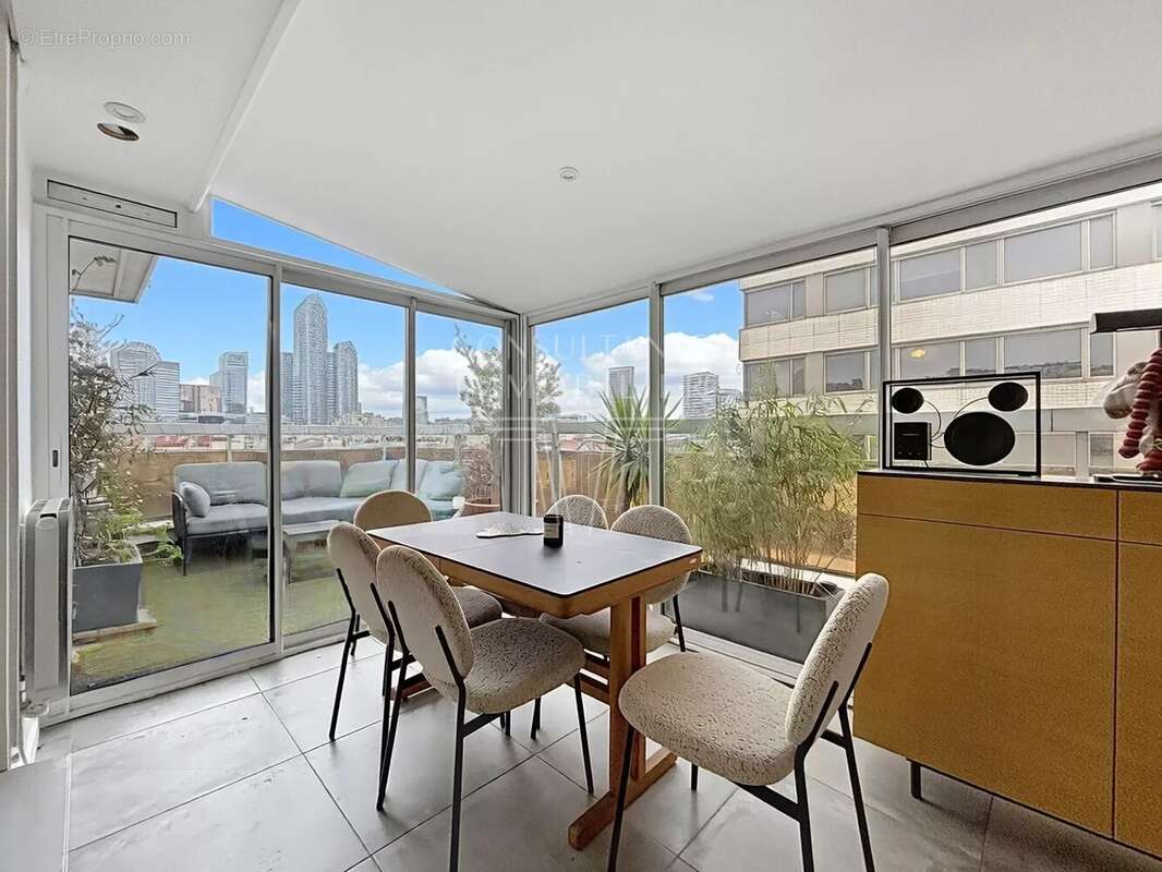 Appartement à PUTEAUX