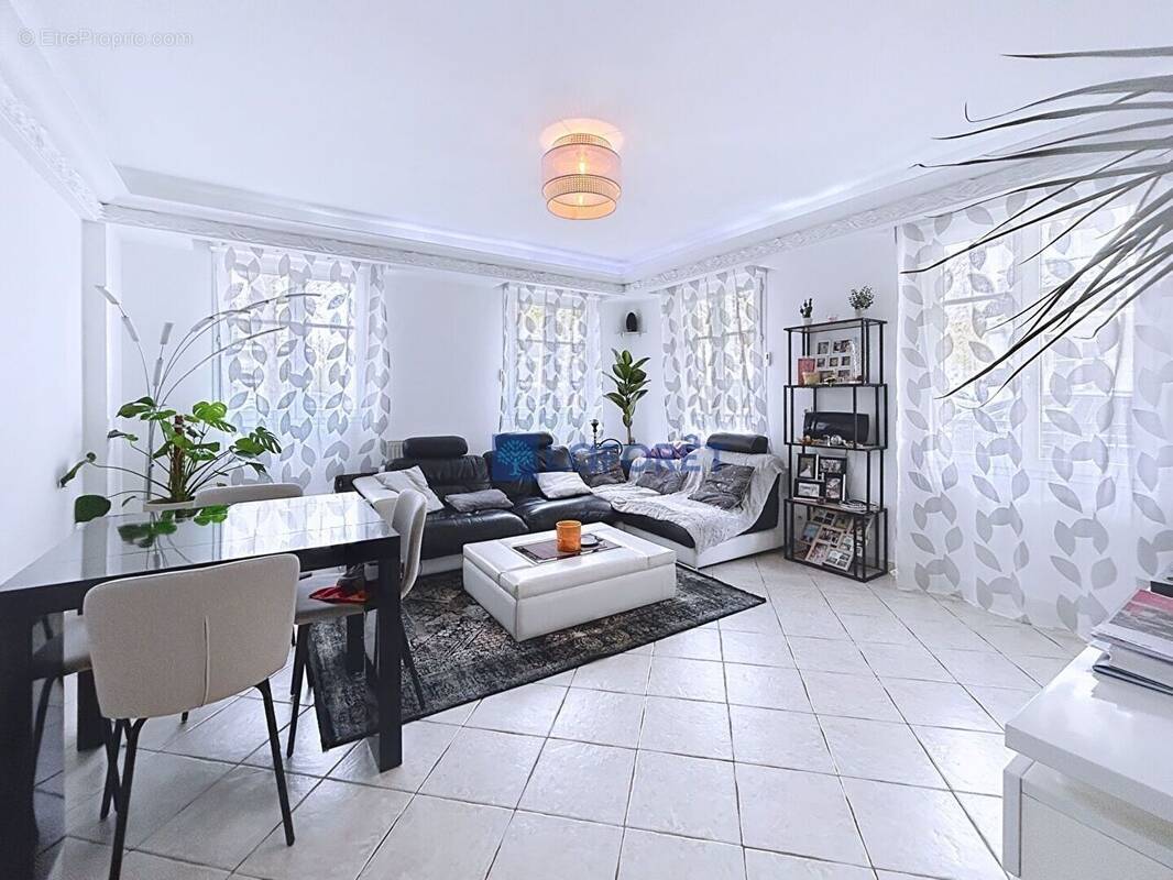 Appartement à BUSSY-SAINT-GEORGES