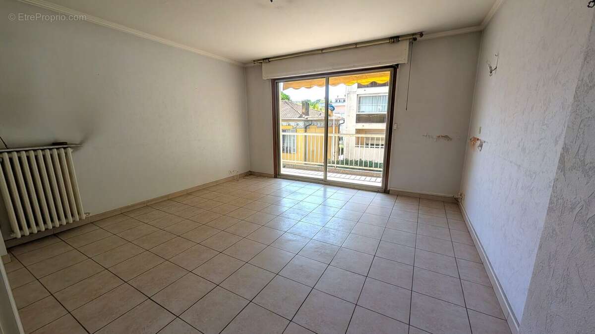 Appartement 60 m² à Cagnes-Sur-Mer  - photo 2